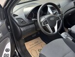 Hyundai Accent-11