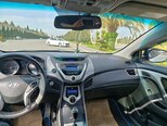 Hyundai Elantra-11