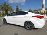Hyundai Elantra-9