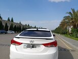 Hyundai Elantra-7