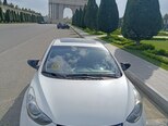 Hyundai Elantra-3