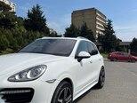 Porsche Cayenne-11