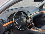 Mercedes E 220-11