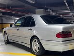 Mercedes E 240-6