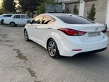Hyundai Elantra-3