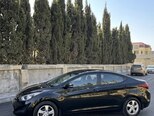 Hyundai Elantra-4