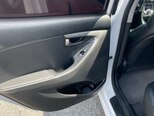 Hyundai Elantra-9