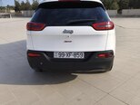 Jeep Cherokee-3