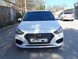 Hyundai Accent-10