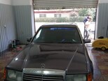 Mercedes 200 E-1