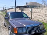 Mercedes 200 E-2