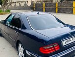 Mercedes E 280 4MATIC-4