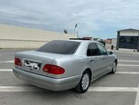 Mercedes E 240-3