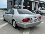 Mercedes E 240-6