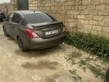 Nissan Versa-3