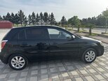 Kia Rio-5