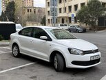 Volkswagen Polo-5