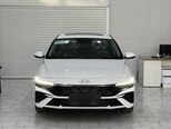Hyundai Elantra-1