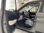 Hyundai Venue-10