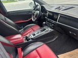 Porsche Macan-5