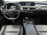 Lexus UX 250h-9