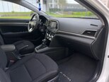 Hyundai Elantra-13