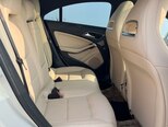 Mercedes CLA 250-12