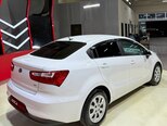 Kia Rio-7