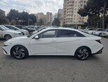 Hyundai Elantra-5