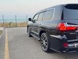 Lexus LX 570-19