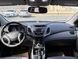 Hyundai Elantra-10