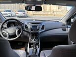 Hyundai Elantra-11