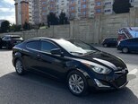 Hyundai Elantra-12