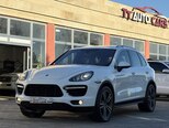 Porsche Cayenne-8