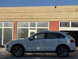 Porsche Cayenne-11