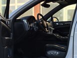 Porsche Cayenne-13