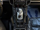 Porsche Cayenne-19
