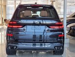 BMW X7-7