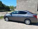 Nissan Versa-5