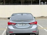 Hyundai Elantra-8
