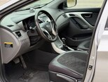 Hyundai Elantra-9