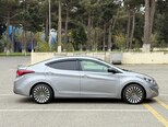 Hyundai Elantra-7
