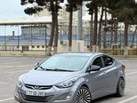 Hyundai Elantra-3