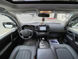 Toyota Land Cruiser-5