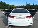 Hyundai Elantra-12