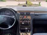 Mercedes E 200-5