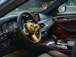 BMW 530e-11