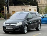 Opel Zafira-1