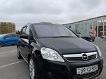 Opel Zafira-10