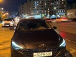 Hyundai Elantra-3